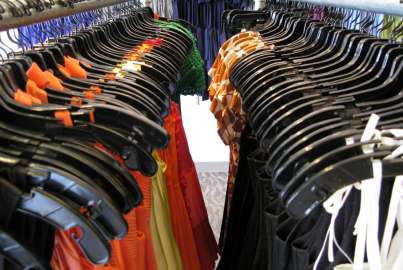 Dégriffés mais pas déclassés: Le guide suprême des bons plans mode à Paris