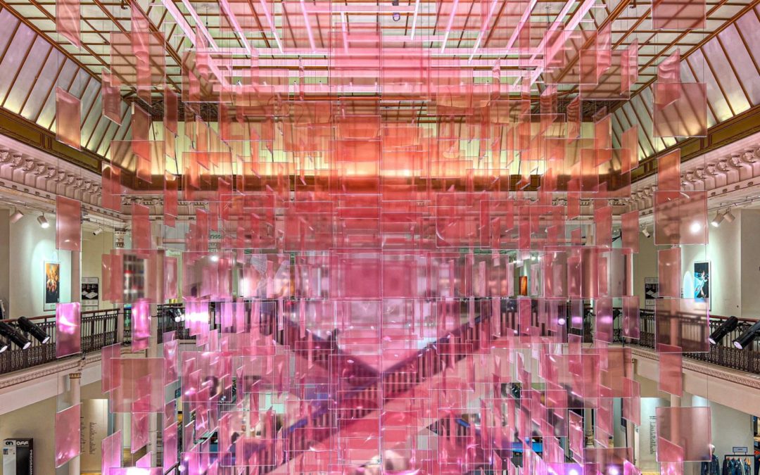 Daniel Buren au Bon Marché : L&rsquo;art gratuit et immersif