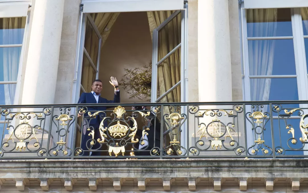 Kylian Mbappé et l&rsquo;Élysée: Le Dîner Décisif pour Son Avenir au PSG