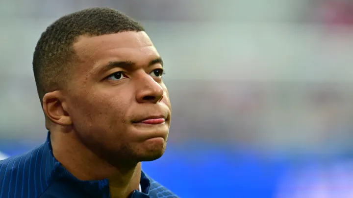 Mbappé ou Haaland pour le Real Madrid ? Ivan Helguera donne son verdict