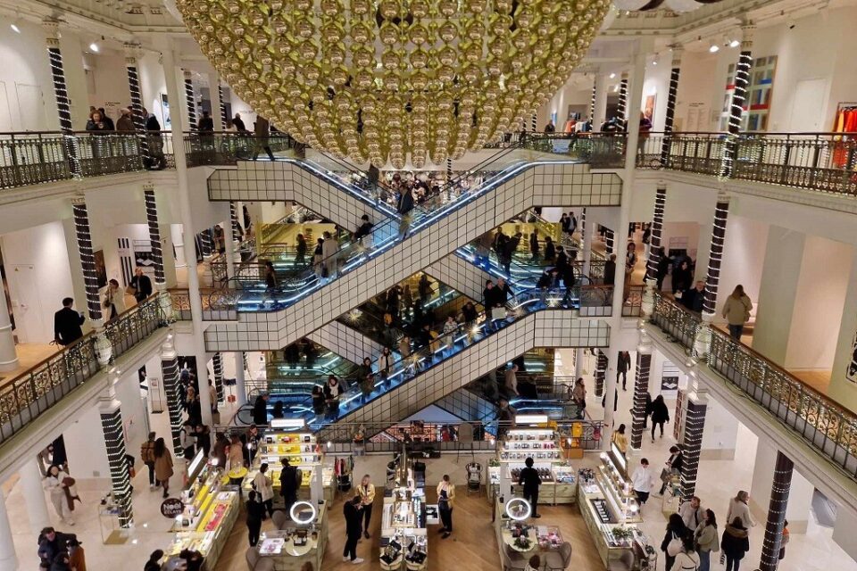 Les 5 grands magasins incontournables pour un shopping chic à Paris