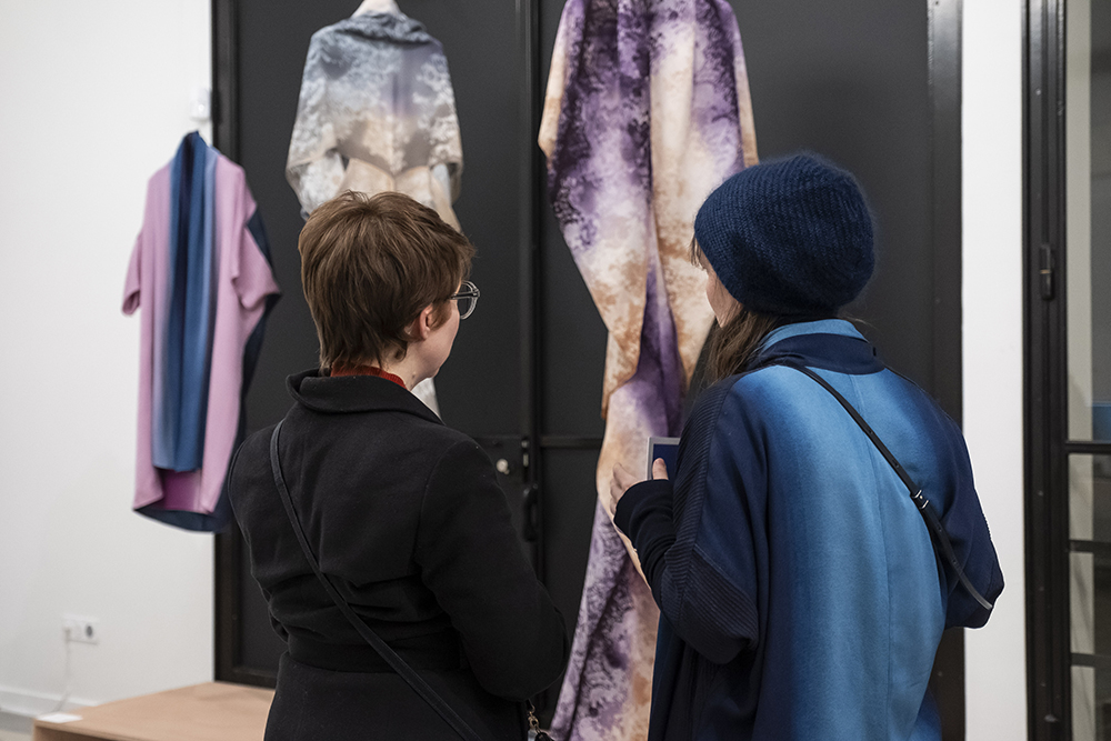 Réinventer la Mode : Quand Paris Tisse l&rsquo;Avenir du Design