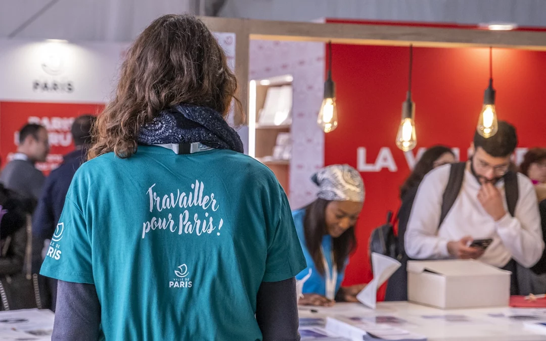 Plongée dans l&rsquo;Univers de « Travailler pour Paris »: Un Tinder pour l&rsquo;Emploi Municipal