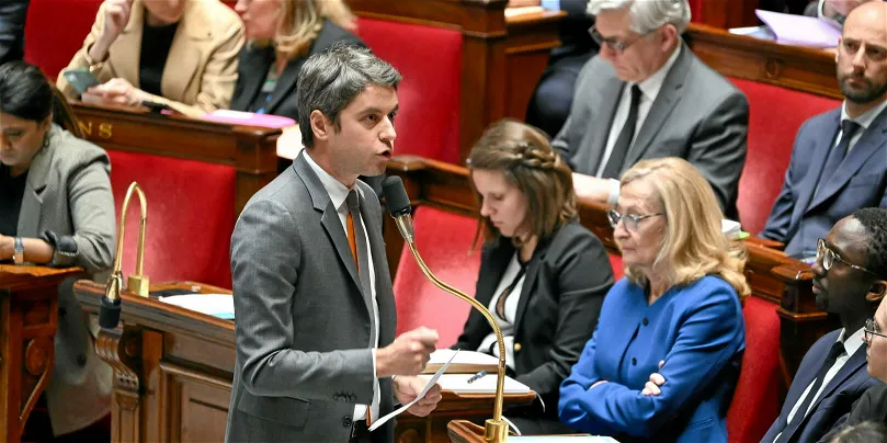 Réforme de l&rsquo;Assurance Chômage : Entre Économie de Bout de Chandelle et Stratégie de l&rsquo;Échiquier