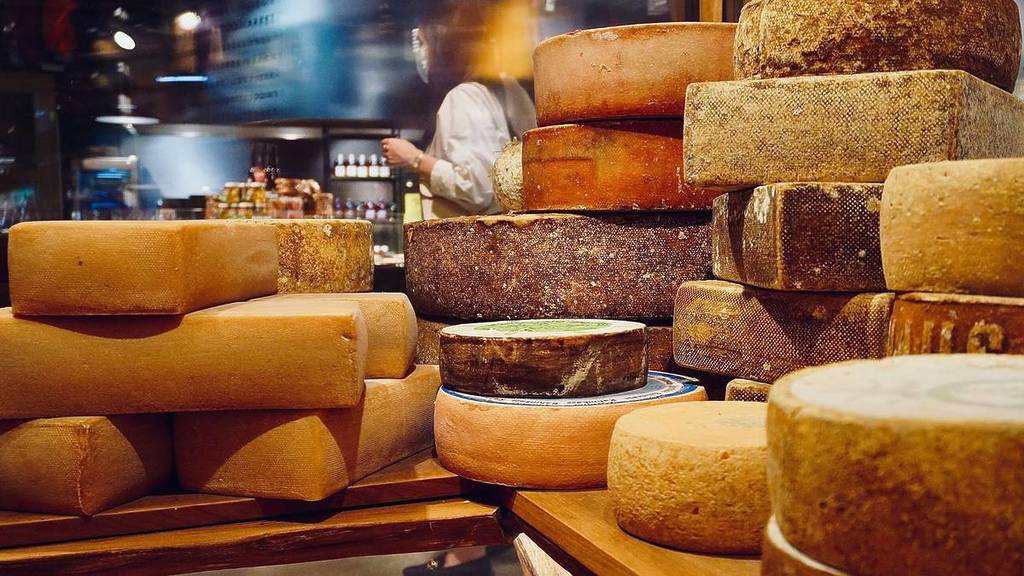 Le Fromage: Plus Qu&rsquo;un Aliment, Un Art de Vivre