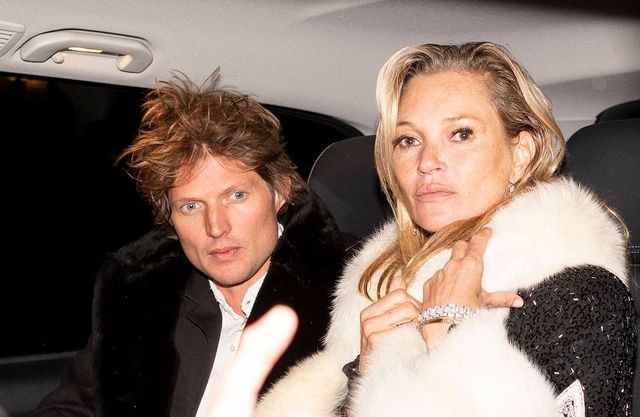 Paris en Mode VIP : Ta Map pour Stalker les Stars Pendant la Fashion Week