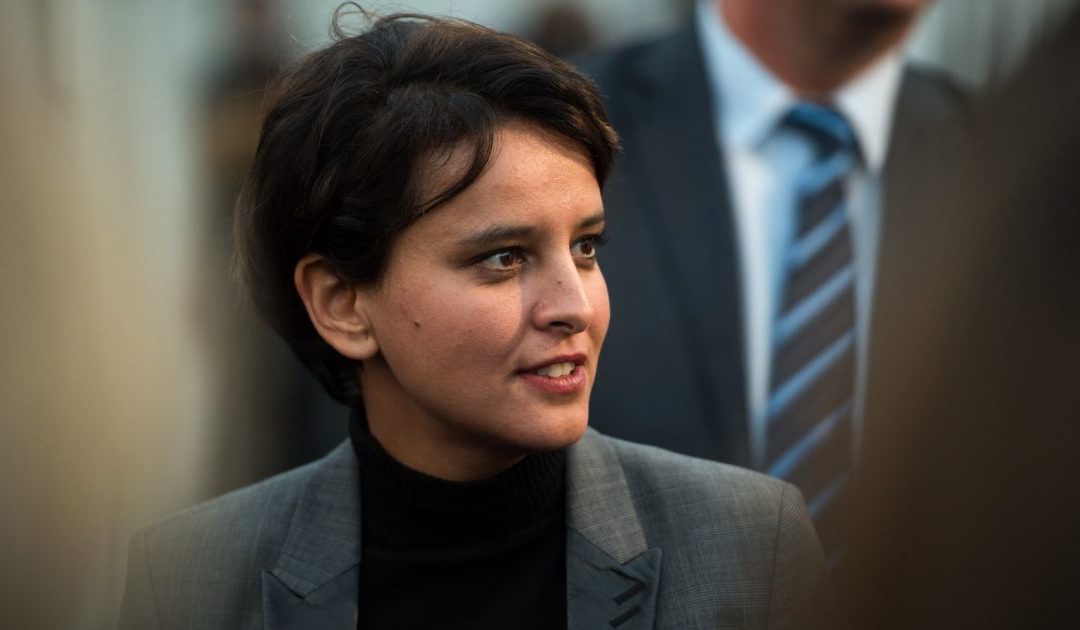 Rationner Internet : Débat sur la dépendance numérique