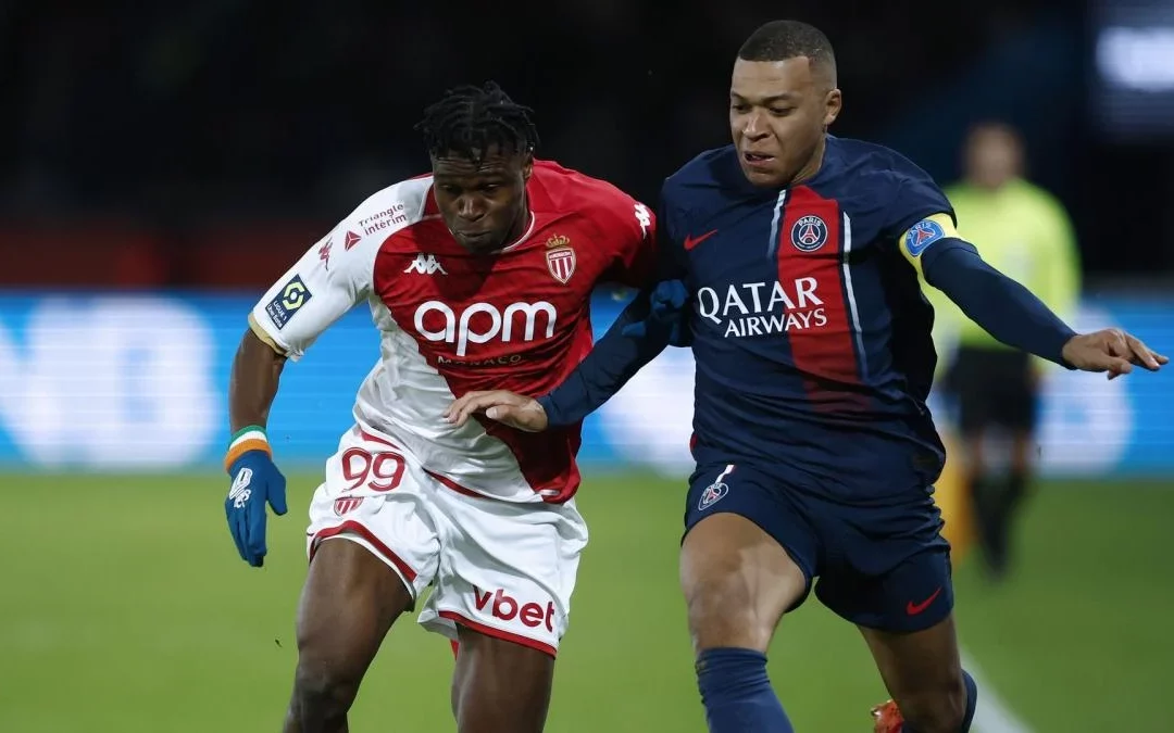 Kylian Mbappé Sorti à la Mi-Temps : Le Mystère du Match Monaco-PSG Décrypté