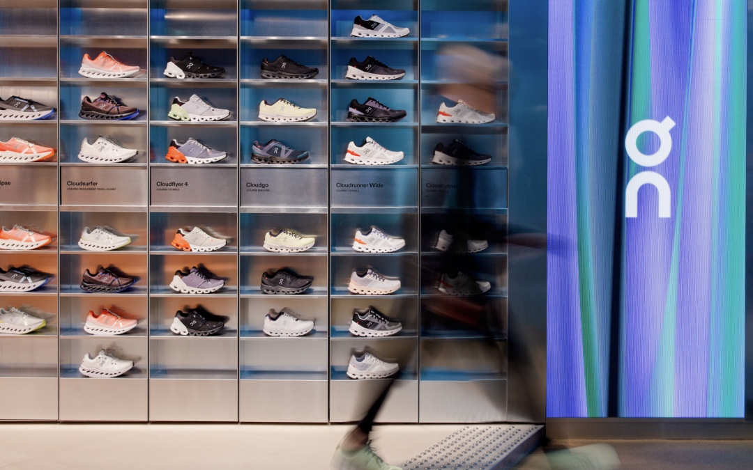 Roger Federer Court Encore : Un nouveau magasin On Running sur les Champs-Élysées