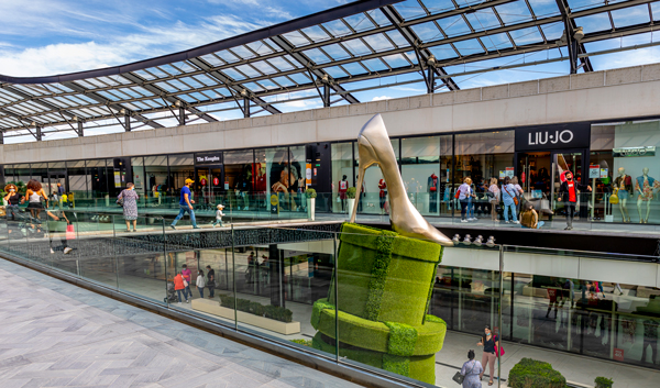 Rejoignez le Vide-Dressing Solidaire de Lookbookaly à One Nation pour une Mode Durable