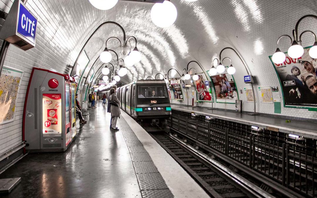 Naissance surprise sur la ligne 5 du métro parisien