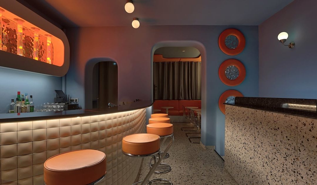 Candid : Le cocktail bar rétrofuturiste du 18e à Paris