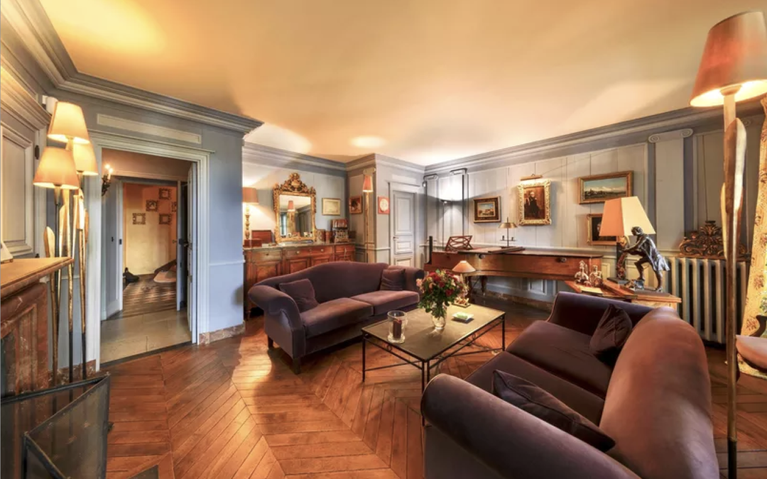 Montmartre et ses mystères : Le château des Brouillards à la vente pour un heureux élu (ou pas) !