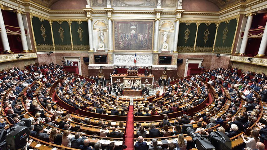 Fin de vie : l&rsquo;Assemblée nationale face à un débat de société explosif