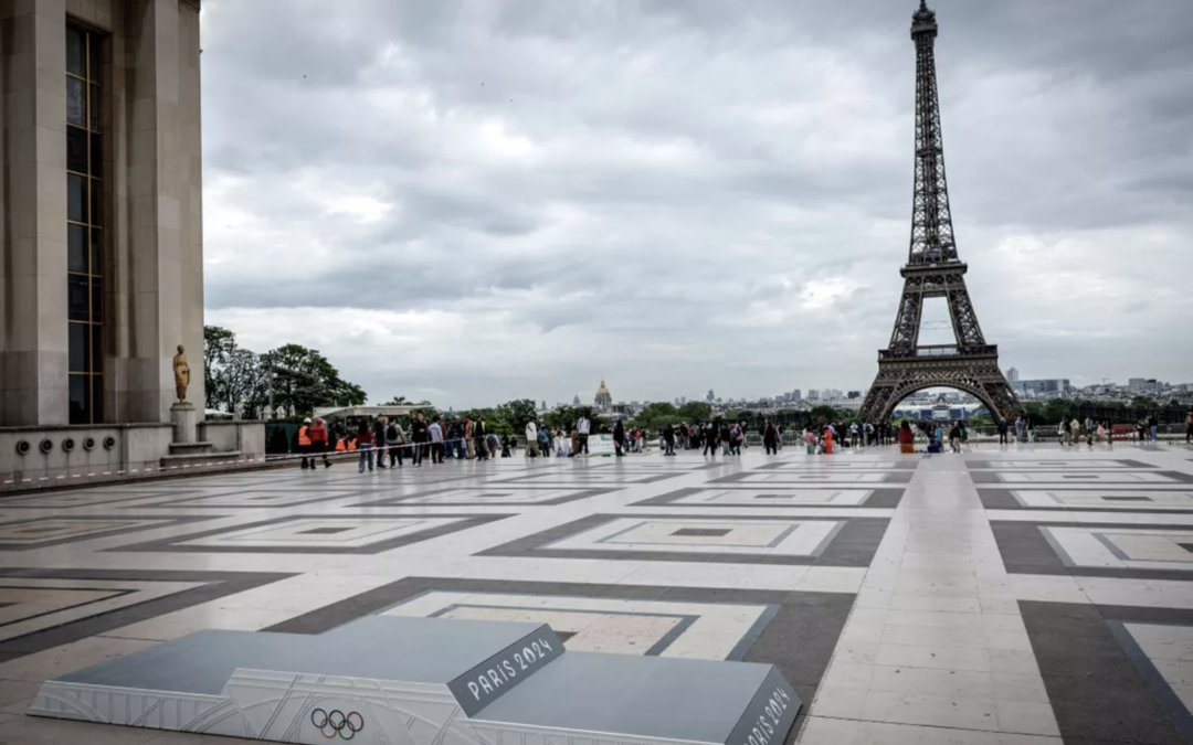 Paris 2024 : entre podiums en plastique et écologie de pacotille