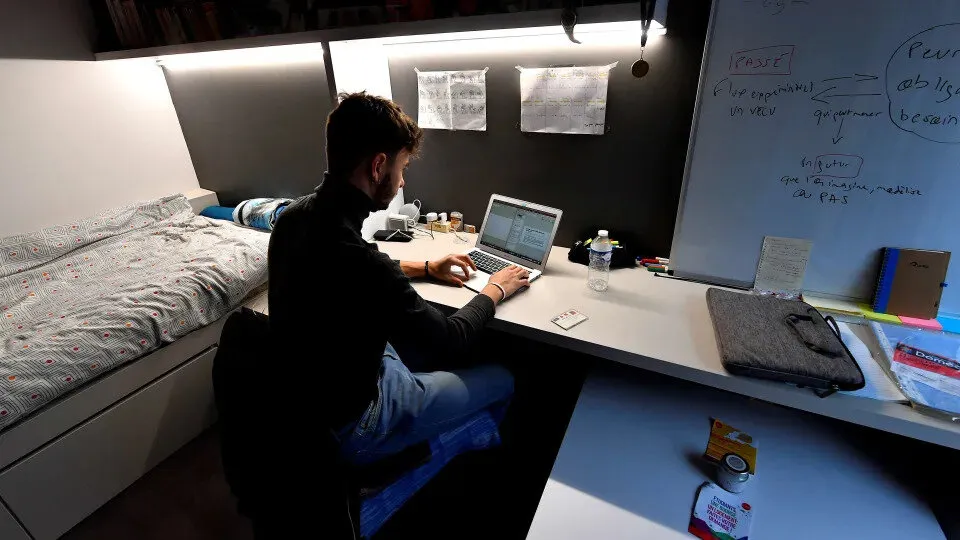 Paris, la ville lumière… ou la ville fantôme ?