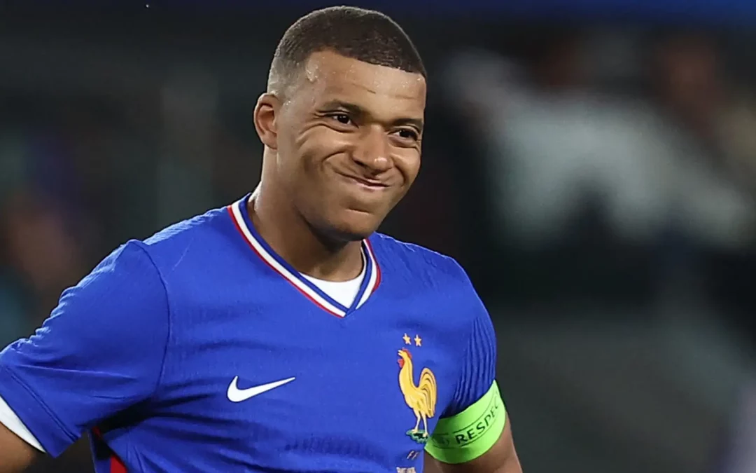Kylian Mbappé : le héros masqué de retour pour sauver les Bleus à l&rsquo;Euro 2024
