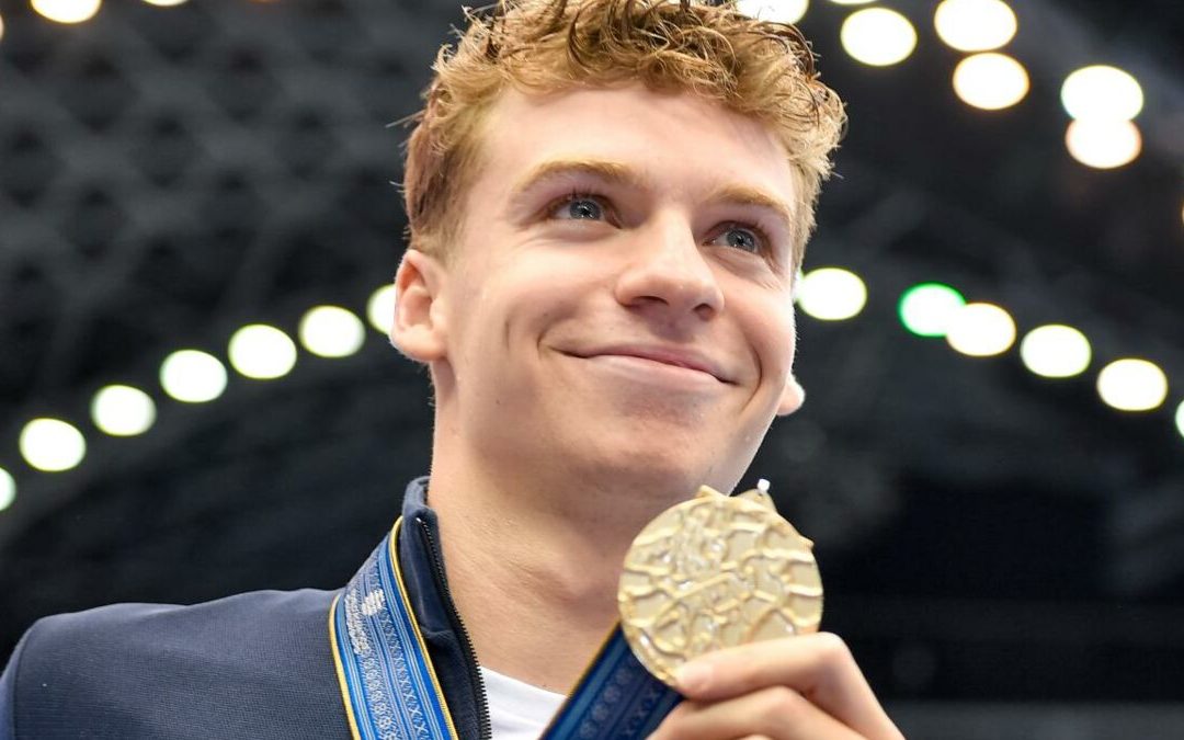 Léon Marchand en couple ? Découvrez la jeune femme qui partage sa vie