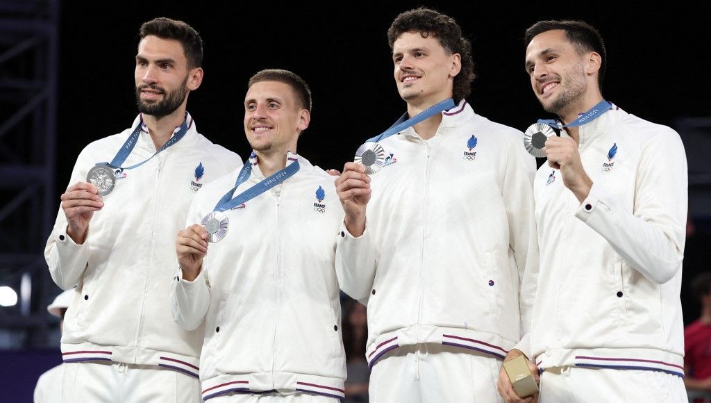 Medaille Or France JO 2024 equipe de france
