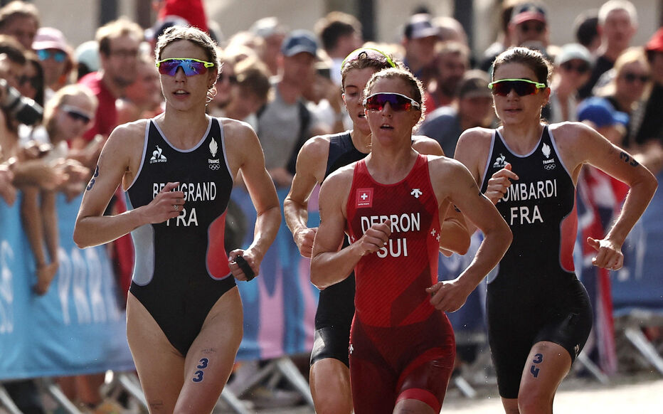 Jeux Olympiques 2024 : Les moments forts du 5 août – Triathlon, foot, perche et plus encore