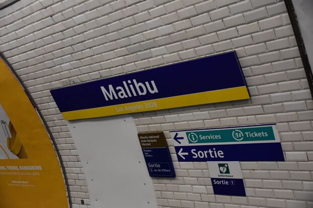 Paris rebaptise ses stations de métro : coup de com&rsquo; olympique ou pure farce marketing ?