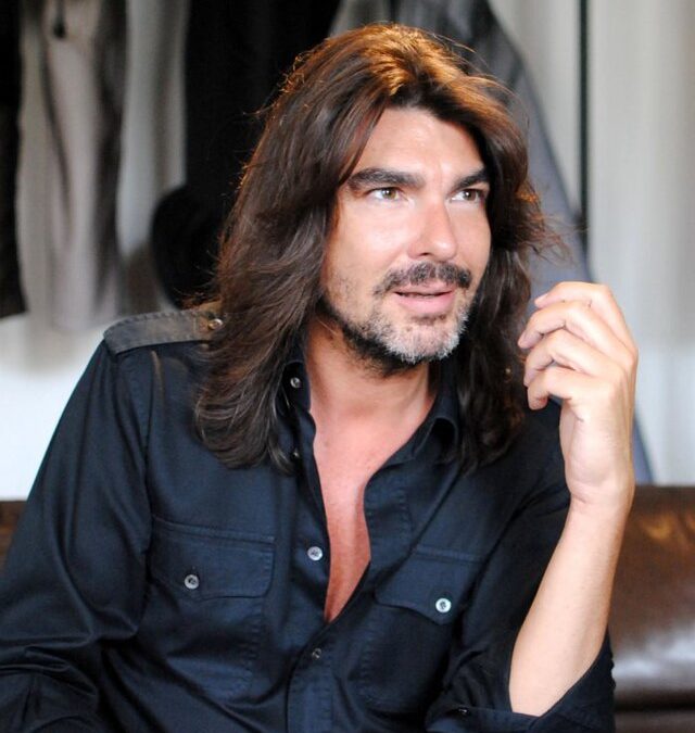 Stéphane Rolland prêt à secouer la Paris Fashion Week 2025 avec un show de haute couture explosif