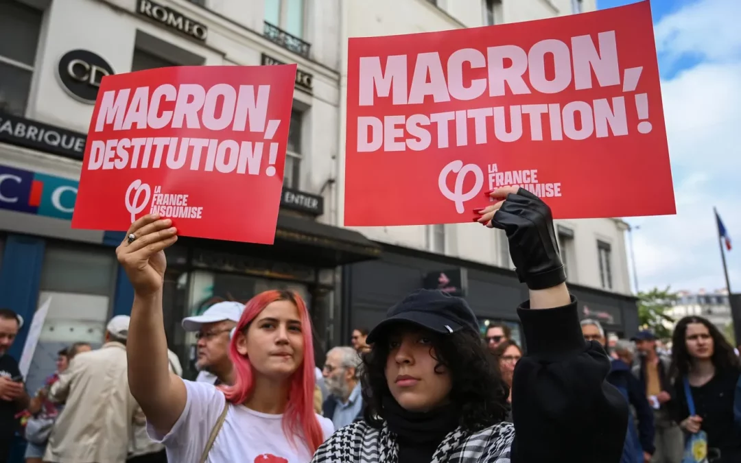 La destitution de Macron : une tempête dans un verre d’eau