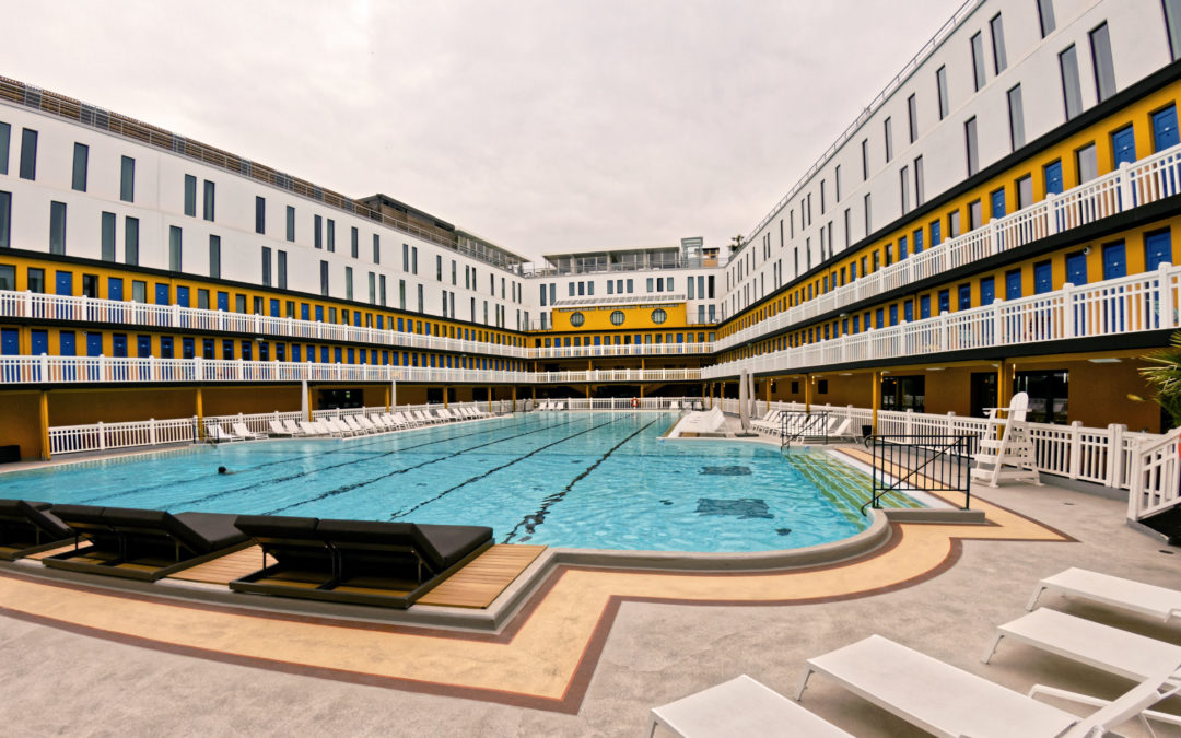 Molitor passe en mode Octobre Rose : une soirée rose pour des héroïnes du quotidien