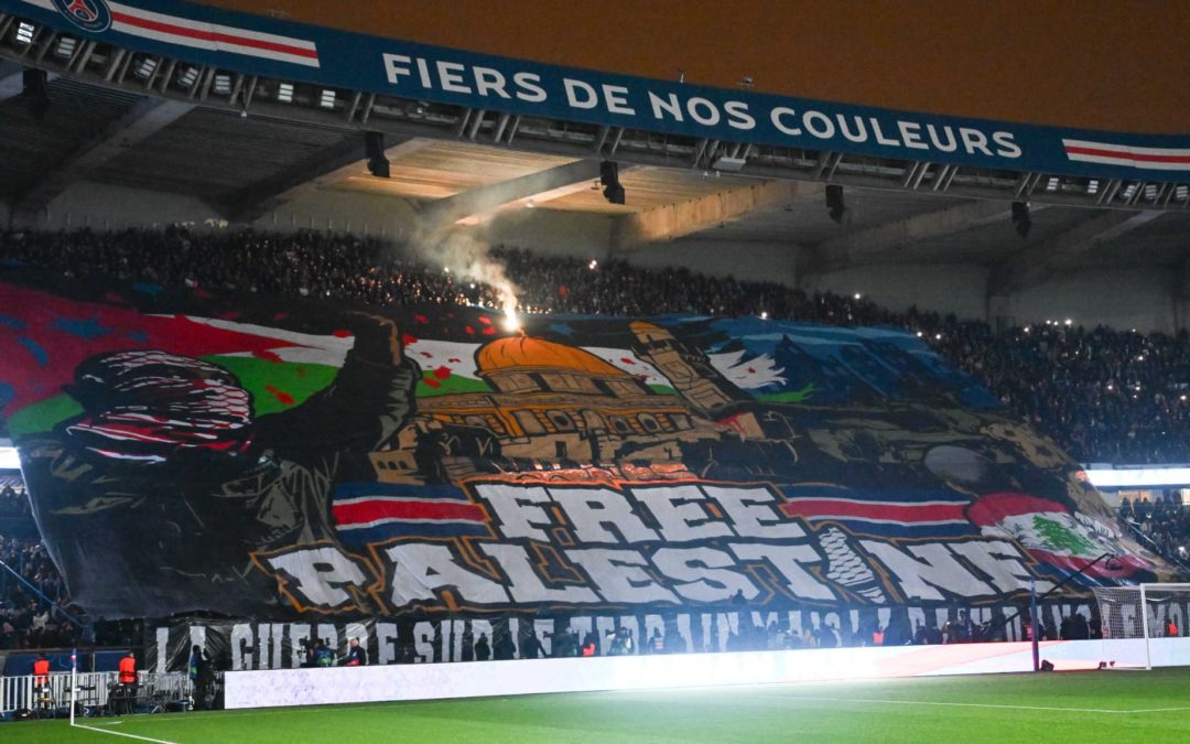 Quand le football s’embrase : le PSG, la Palestine et l’art du tifo politique