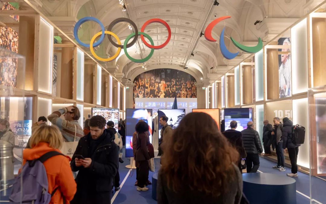 Revivre les jours heureux : Paris, l’Olympe moderne et ses mythes revisités