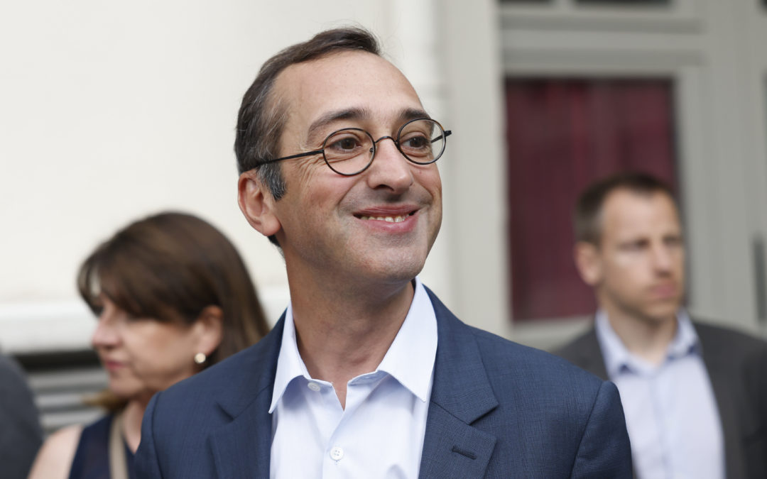 Paris 2026 : La Guerre des Roses Rouges