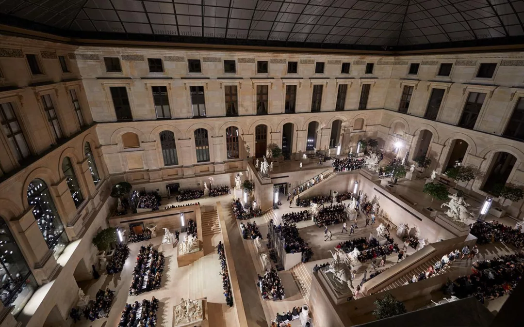 Pharrell et Vuitton : la mode tape un grand coup au Louvre