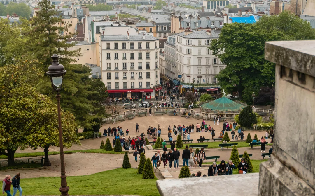 Paris, ville fantôme : pourquoi tout le monde se casse ?