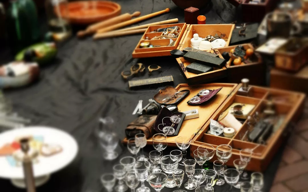 Brocantes et vide-greniers : la fièvre du chinage à Paris