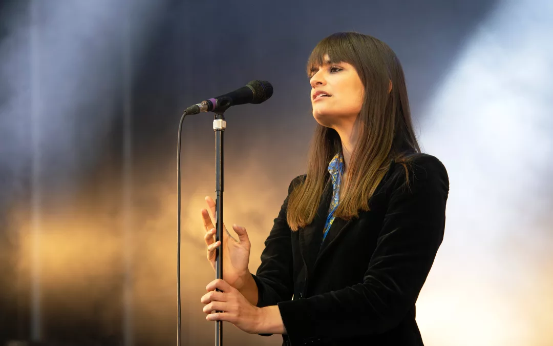 Clara Luciani, l&rsquo;icône en cire : Quand l&rsquo;audace se fige au musée Grévin