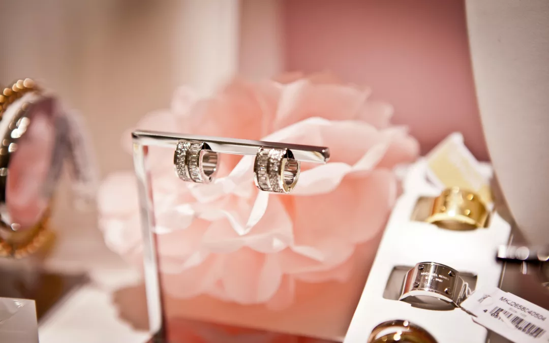 Les créateurs de bijoux parisiens qui secouent la scène