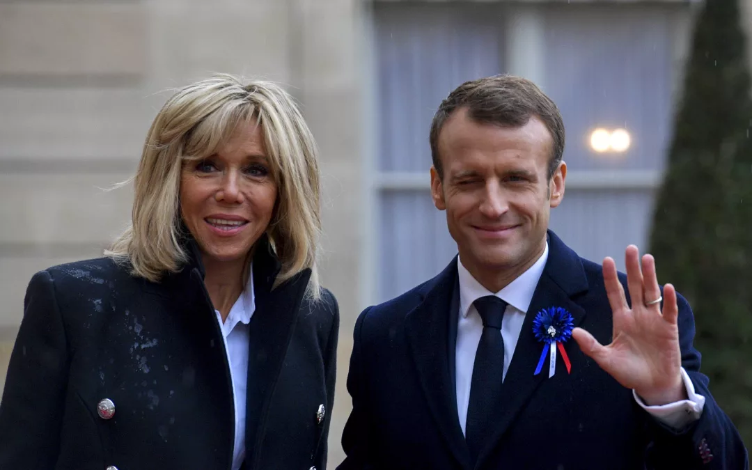 Fashion Week Paris : Brigitte Macron et le cuir audacieux
