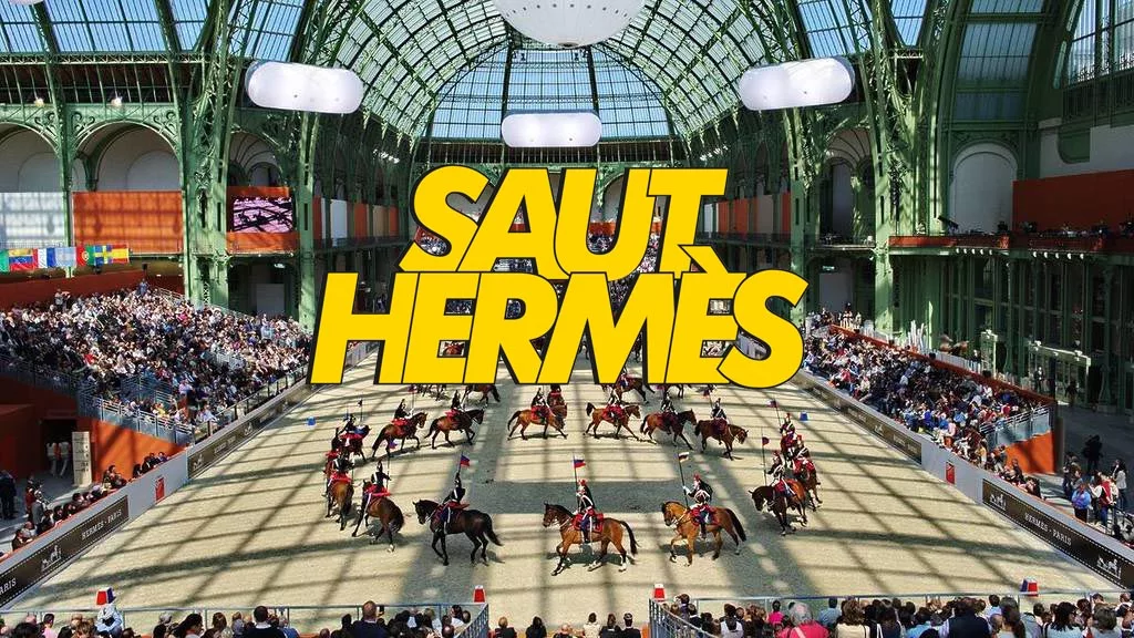 Le saut équestre qui décoiffe : Hermès en mode rébellion au Grand Palais