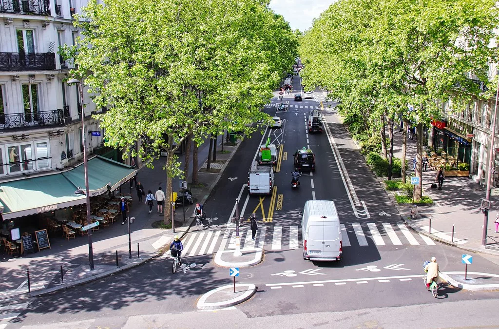 Paris se métamorphose : rêve vert ou cauchemar urbain ?