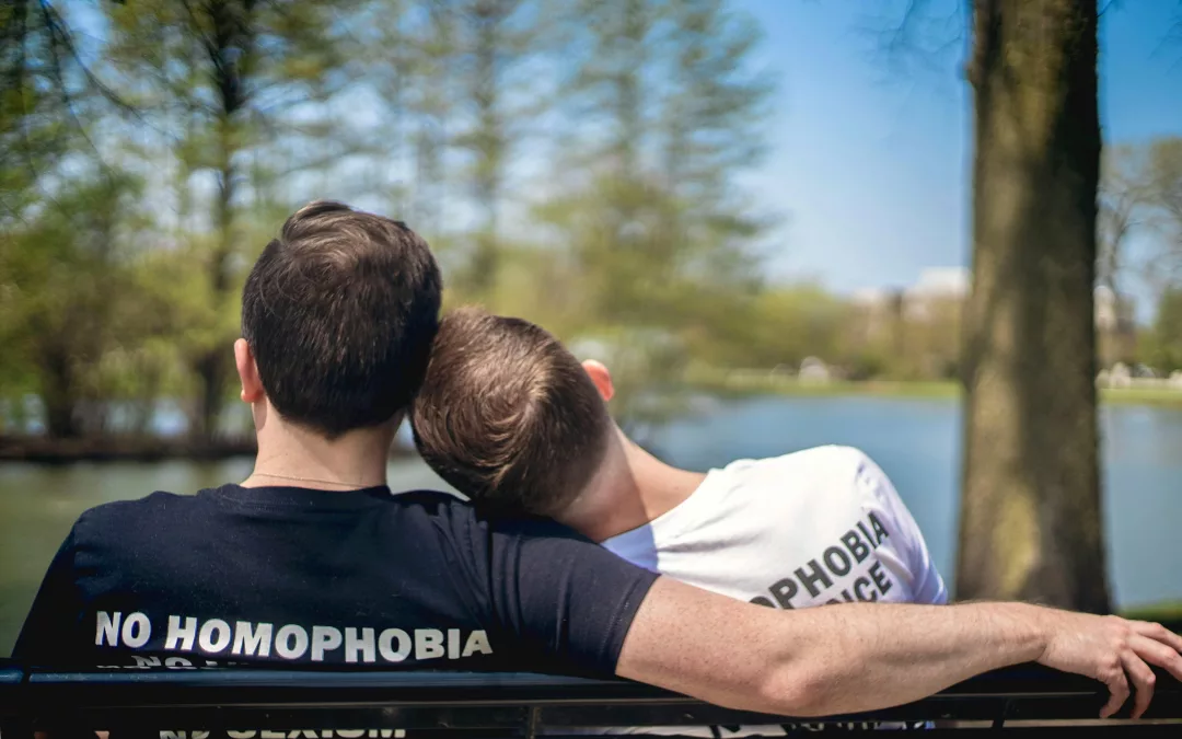 La Marche des Fiertés Paris 2025 en pleine lumière