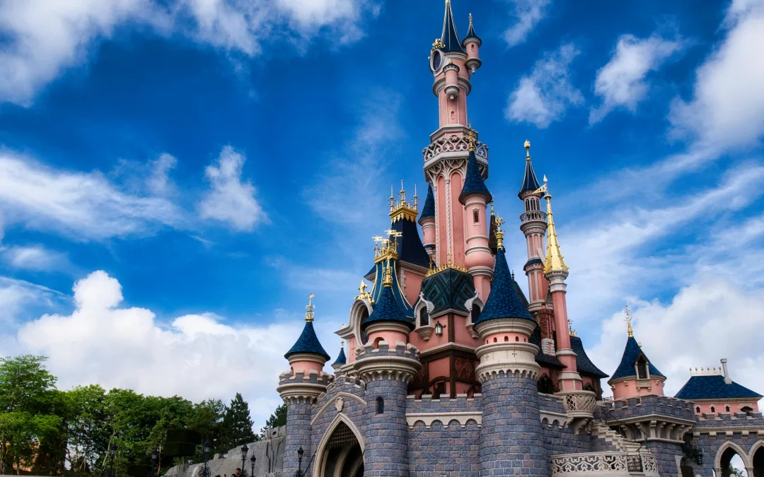 Mariage chelou à Disneyland : la fable pour enfants qui finit en garde à vue