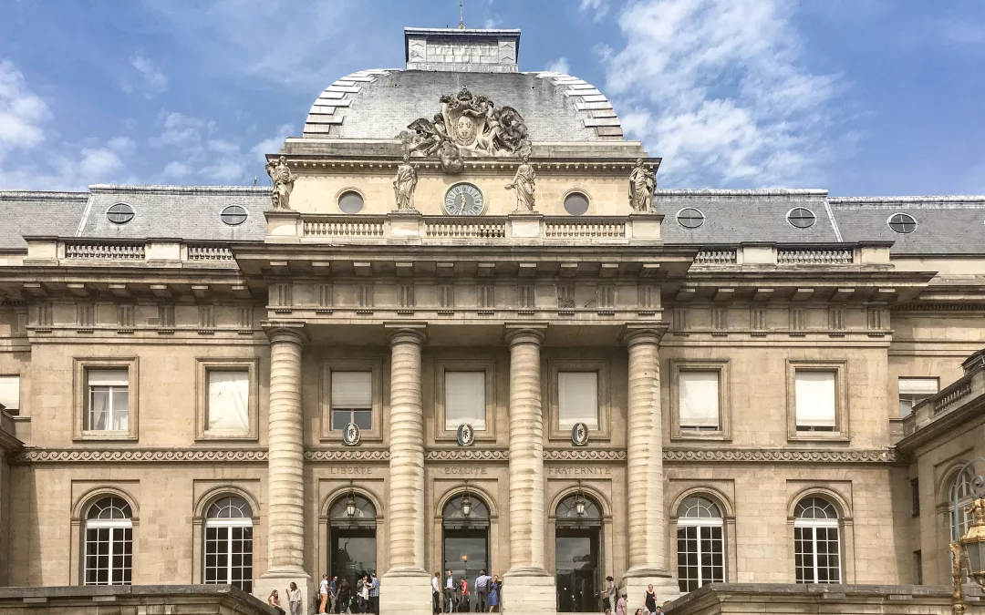 Blackout total sur l’île de la Cité, le Palais de justice dans le chaos