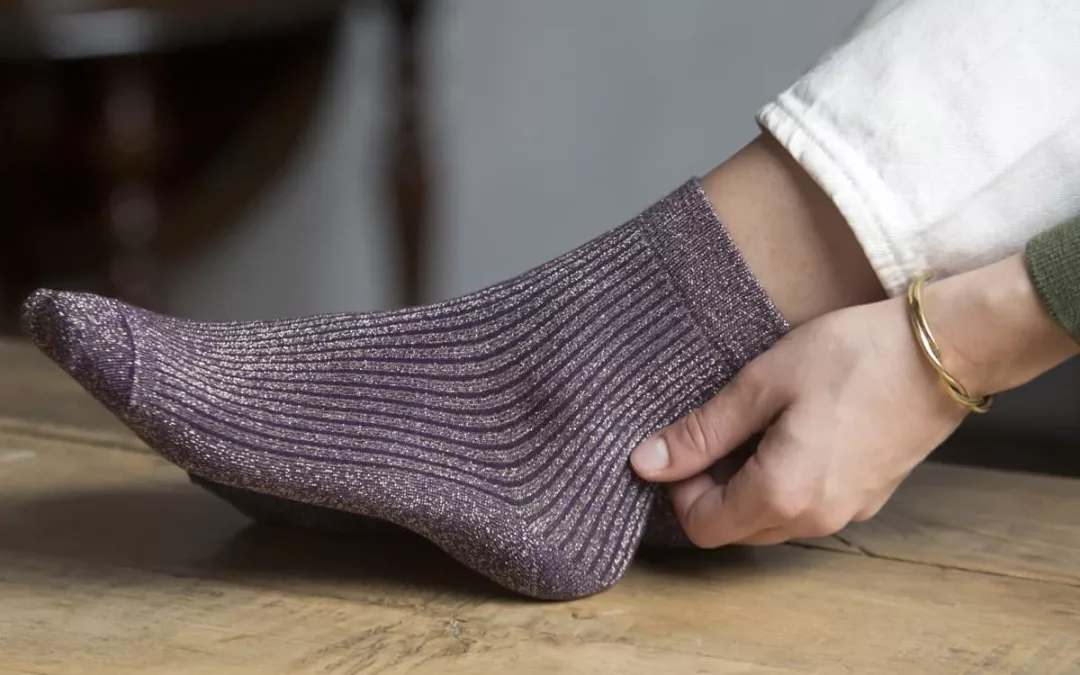 Tout ce qu’il faut savoir sur la touche glitter qui sublime le style parisien