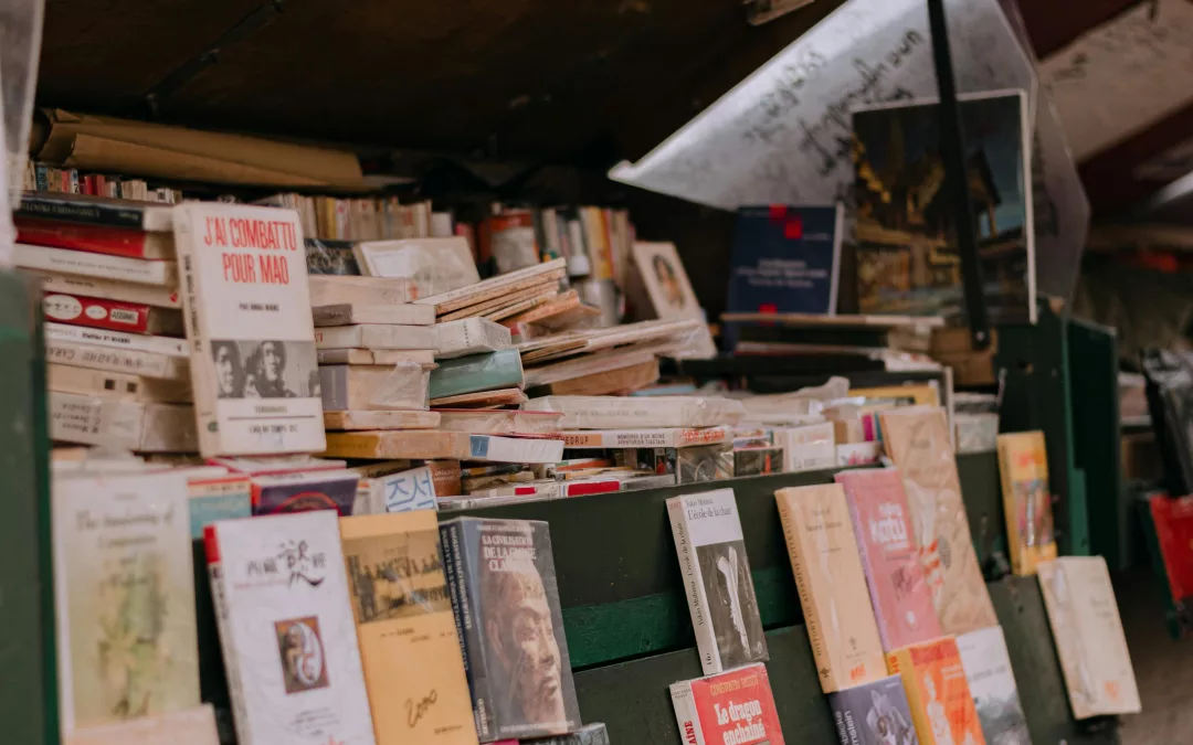 À Nous Paris vs Paris Match : duel des magazines parisiens
